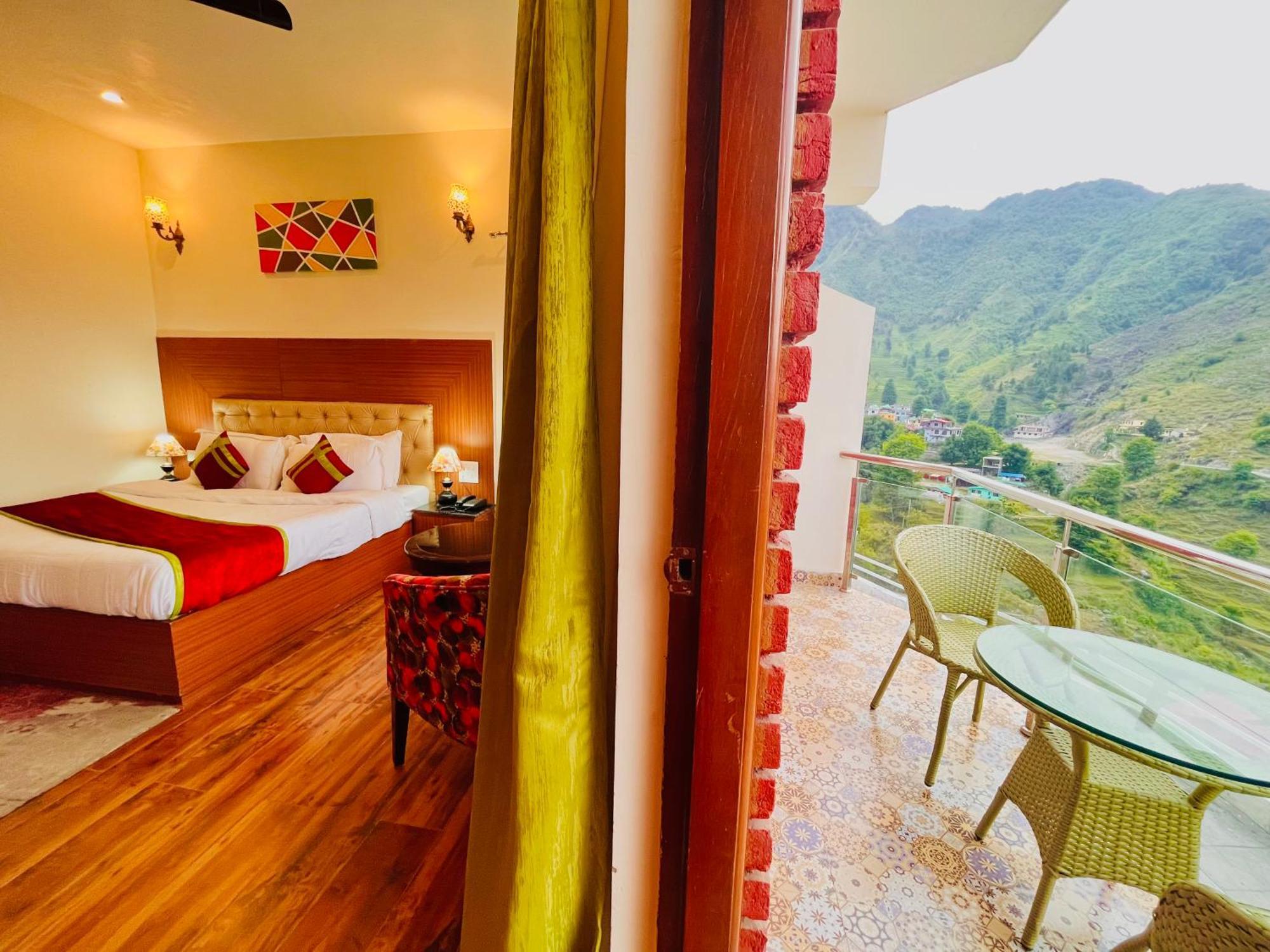 The Kempty Osasis - A Boutique Resort With Scenic Mountain View In Mussoorie Εξωτερικό φωτογραφία